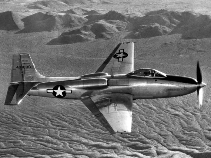 L'XP-81 in volo